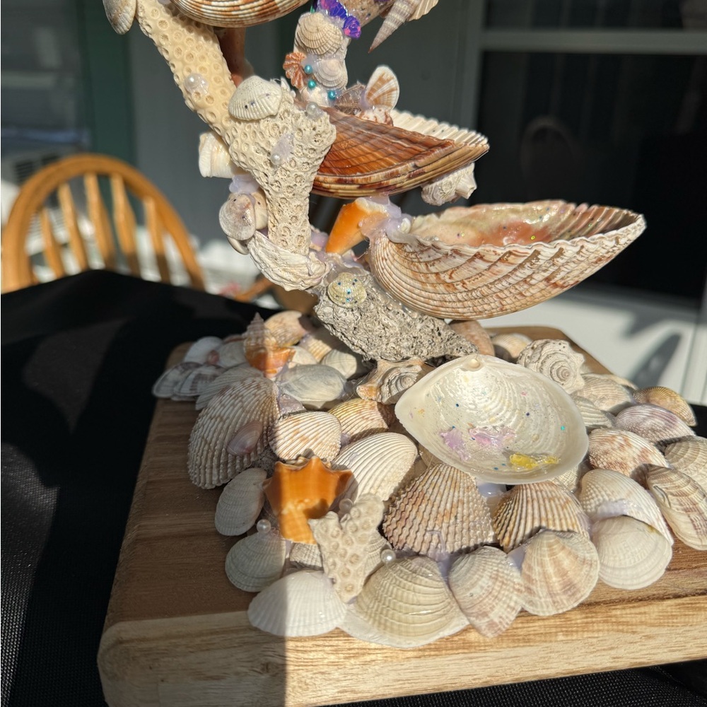 Seashell Decorative Stand